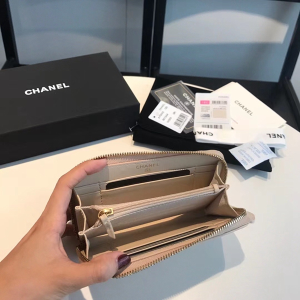 シャネル財布角部分ディテール